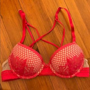 Bra size 32B